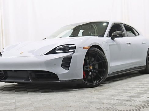 Used 2024 Porsche Taycan GTS image 7