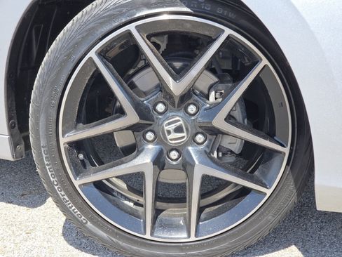 Used 2022 Honda Civic Sport Touring image 11