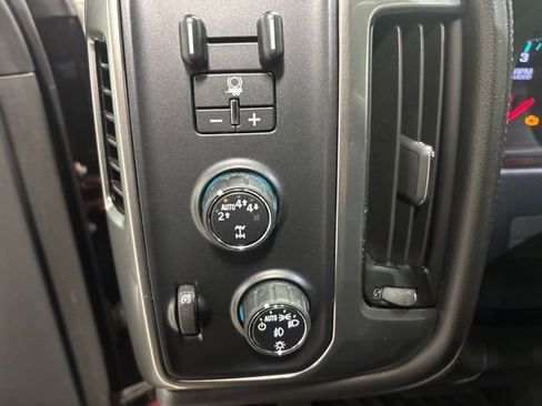 Used 2018 Chevrolet Silverado 1500 LTZ w/ Sport Package AWD/4WD image 17