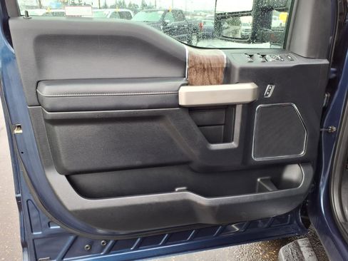 Used 2017 Ford F250 Lariat w/ Chrome Package image 13