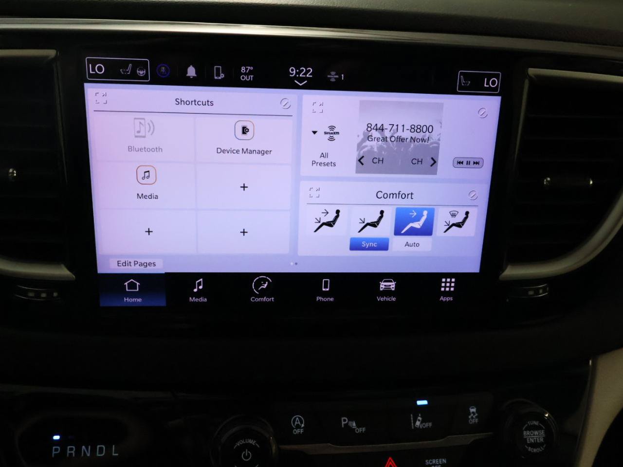 Used 2025 Chrysler Pacifica Select FWD image 28