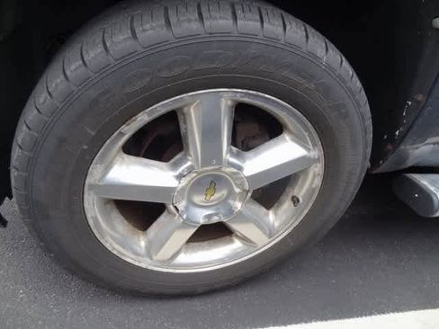 Used 2012 Chevrolet Avalanche LT w/ All-Star Edition image 14