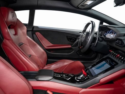 Used 2020 Lamborghini Huracan EVO image 62