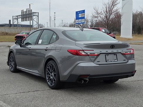 New 2026 Toyota Camry SE image 3