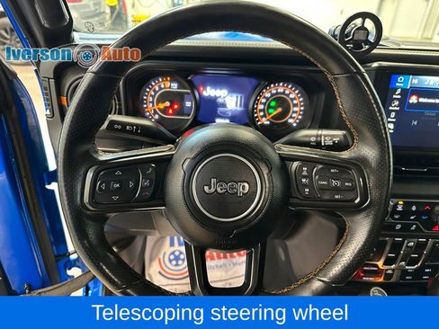 Used 2024 Jeep Gladiator Mojave w/ Convenience Group image 19