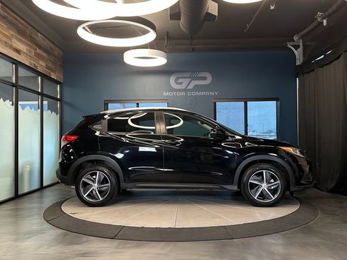 Used 2022 Honda HR-V EX image 2