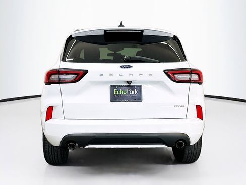 Used 2023 Ford Escape ST-Line image 7