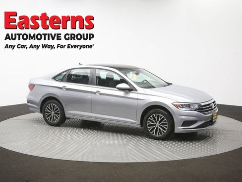 Used 2020 Volkswagen Jetta SE w/ SE Cold Weather Package FWD image 48