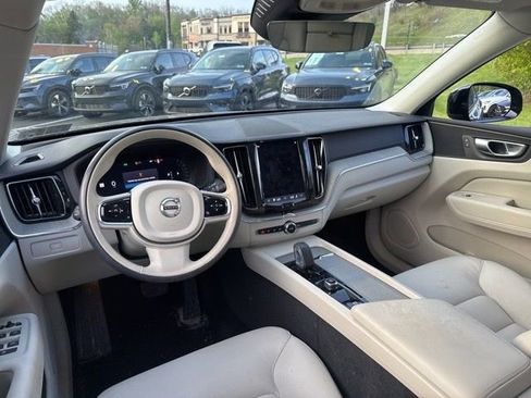 Used 2023 Volvo XC60 B5 Plus w/ Climate Package image 7