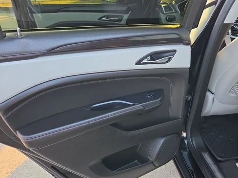 Used 2013 Cadillac SRX Luxury AWD/4WD image 20