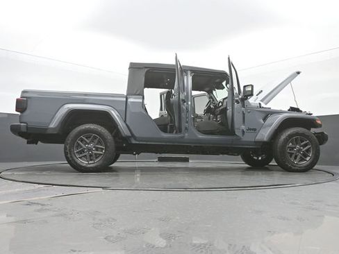 New 2025 Jeep Gladiator Sport image 61