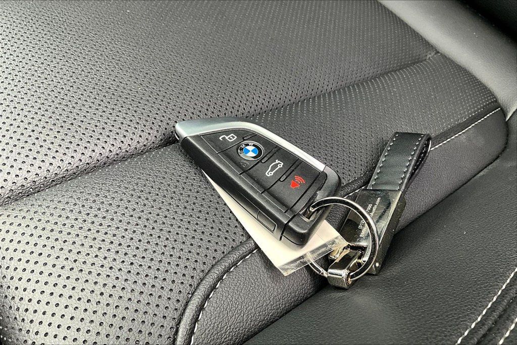 Used 2024 BMW M340i RWD image 38