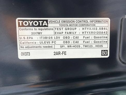 Used 2017 Toyota Camry SE FWD image 28