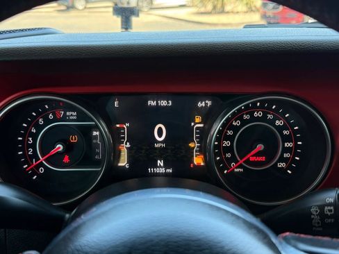 Used 2018 Jeep Wrangler Unlimited Rubicon w/ LED Lighting Group image 59