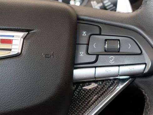 Used 2023 Cadillac XT6 Sport w/ Technology Package AWD/4WD image 28