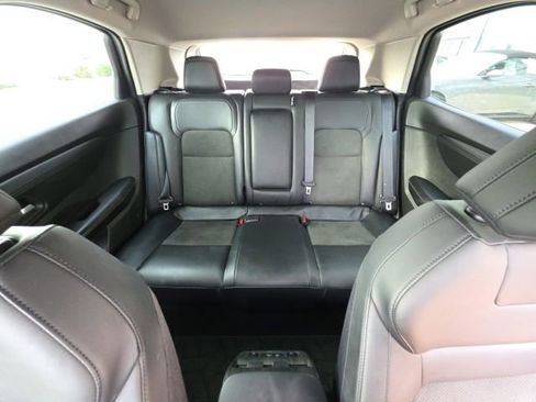 Used 2023 Nissan Ariya FWD image 21