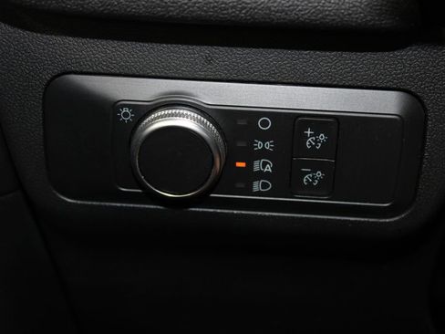 Used 2021 Ford Escape SE image 25