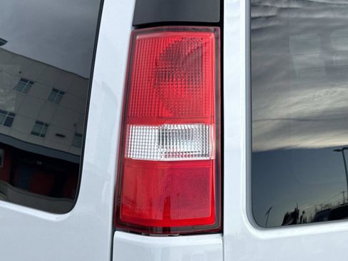 Used 2025 Chevrolet Express 2500 LS w/ Enhanced Convenience Package image 18