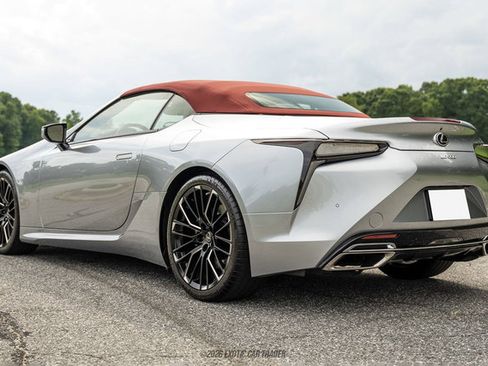 Used 2022 Lexus LC 500 Convert w/ Accessory Package RWD image 19