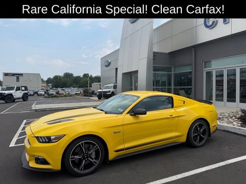 Used 2016 Ford Mustang GT Premium w/ Equipment Group 401A RWD image 1