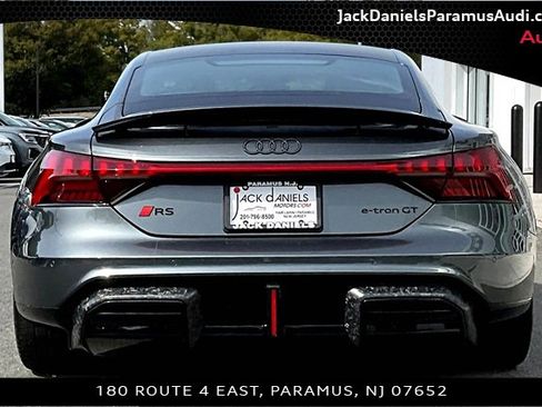 New 2025 Audi RS e-tron GT performance image 4