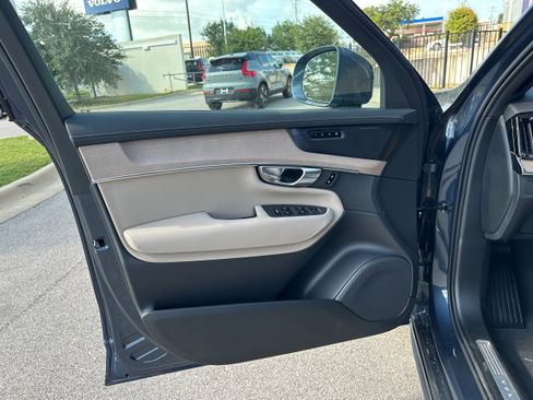 Used 2026 Volvo XC90 B6 Plus w/ Protection Package Premier image 16