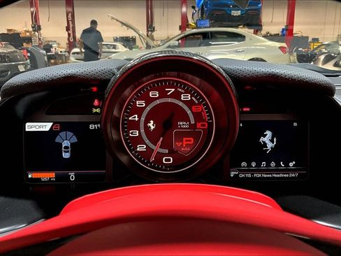 Used 2021 Ferrari 812 GTS RWD image 13