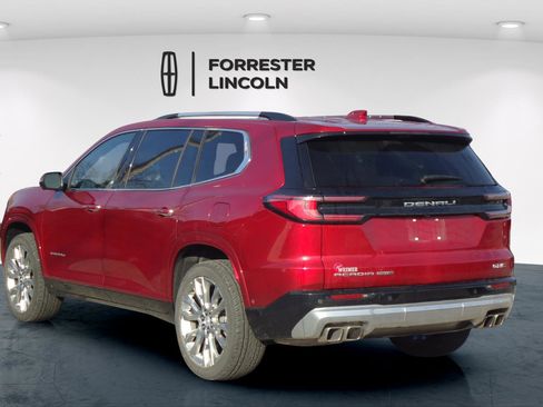 Used 2024 GMC Acadia Denali w/ Super Cruise Package image 5