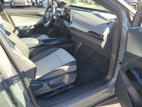 New 2026 Volkswagen ID.4 Pro image 32