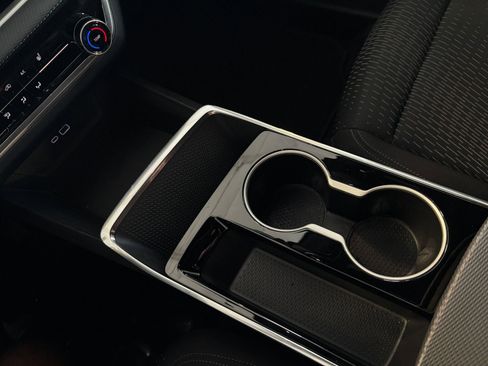 Used 2025 Chevrolet Equinox LT image 40