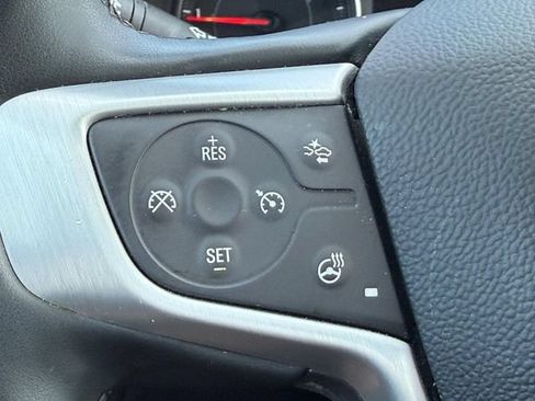 Used 2024 GMC Terrain SLT AWD/4WD image 17
