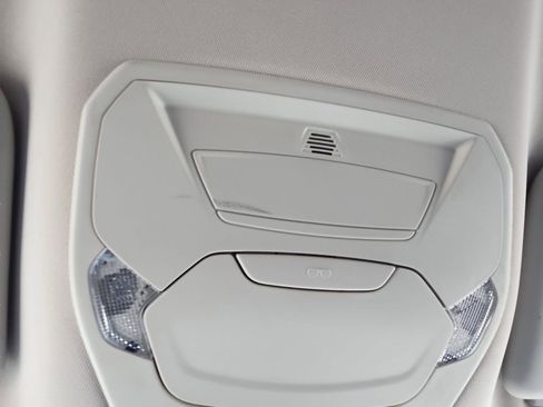 Used 2017 Ford Escape SE image 17