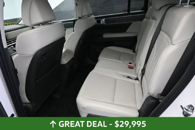 Used 2026 Hyundai Santa Fe SEL AWD/4WD image 17