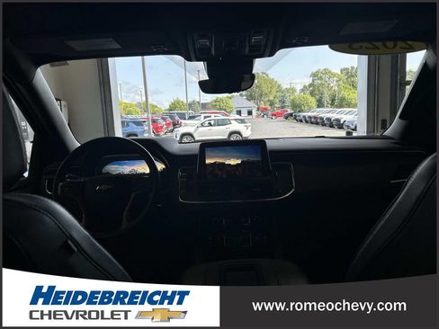 Used 2023 Chevrolet Tahoe High Country w/ Premium Package AWD/4WD image 17