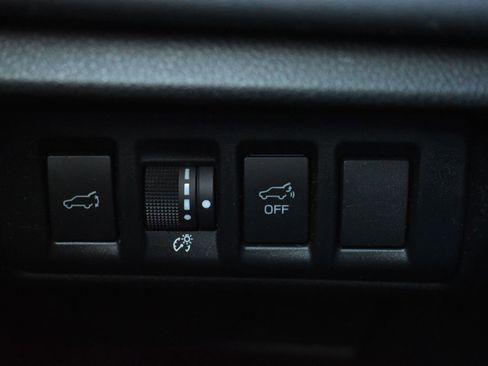 Used 2020 Subaru Outback Touring XT image 17