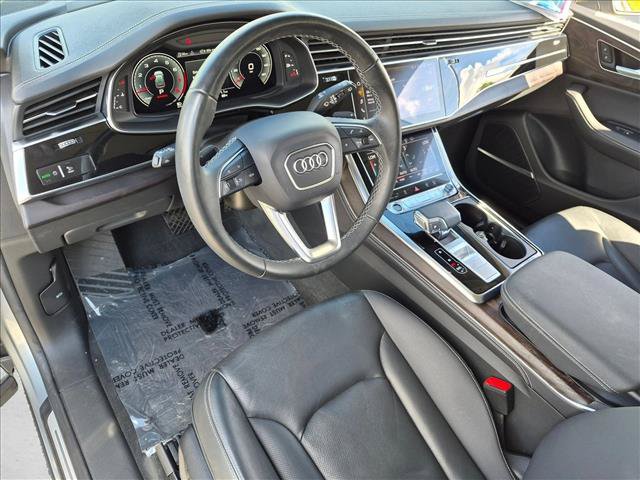 Used 2023 Audi Q8 Prestige w/ Prestige Package AWD/4WD image 10