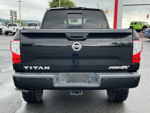 Used 2019 Nissan Titan PRO-4X w/ Pro-4x Convenience Package AWD/4WD image 6