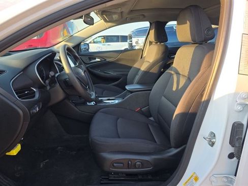 Used 2024 Chevrolet Malibu LT FWD image 6