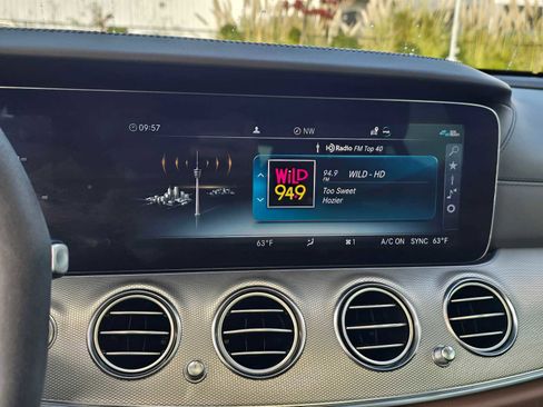 Used 2019 Mercedes-Benz E 63 AMG S w/ Exterior Lighting Package image 31