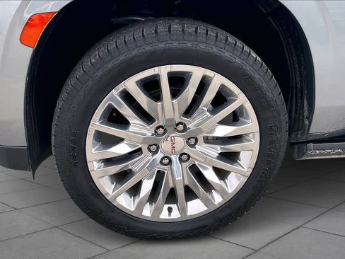 Certified 2023 GMC Yukon Denali w/ LPO, Floor Liner Package image 10