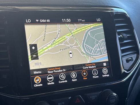 Used 2020 Jeep Grand Cherokee Laredo w/ Laredo X Package RWD image 20
