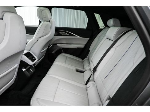 Used 2023 Cadillac Lyriq 2WD image 29