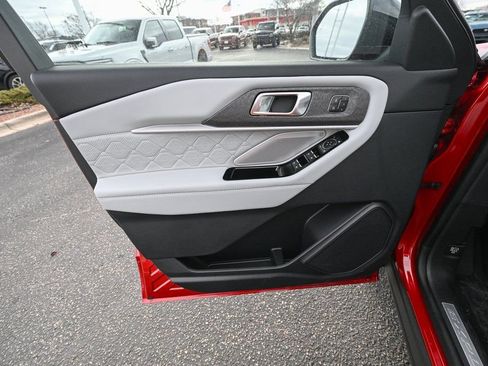 New 2026 Ford Explorer Platinum w/ LUX Leather Package image 17