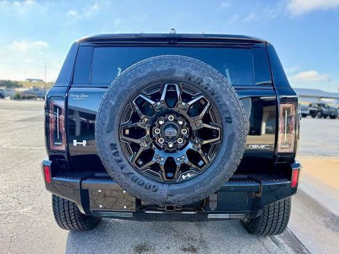 New 2026 GMC Hummer EV SUV AWD/4WD image 5