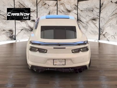 Used 2019 Chevrolet Camaro ZL1 RWD image 6