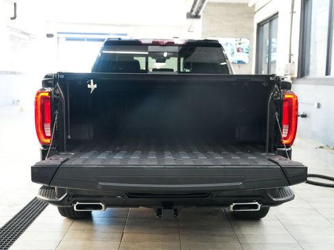 Used 2023 GMC Sierra 1500 Denali w/ Denali Reserve Package AWD/4WD image 41