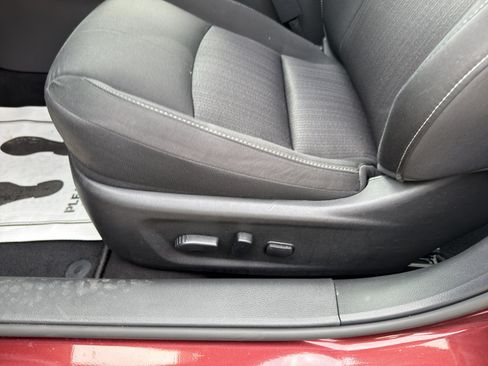 Used 2023 Nissan Altima 2.5 SV w/ SV Premium Package FWD image 18