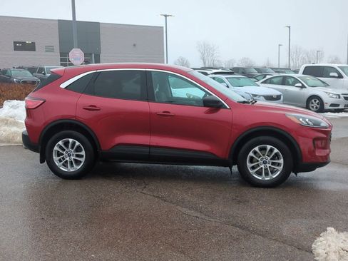 Certified 2022 Ford Escape SE w/ Convenience Package image 9