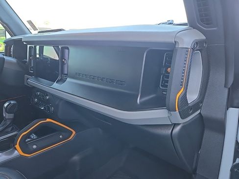 Used 2023 Ford Bronco Badlands w/ Sasquatch Package image 79