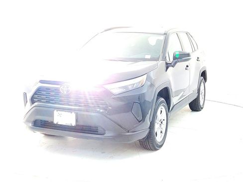 Used 2023 Toyota RAV4 XLE image 2